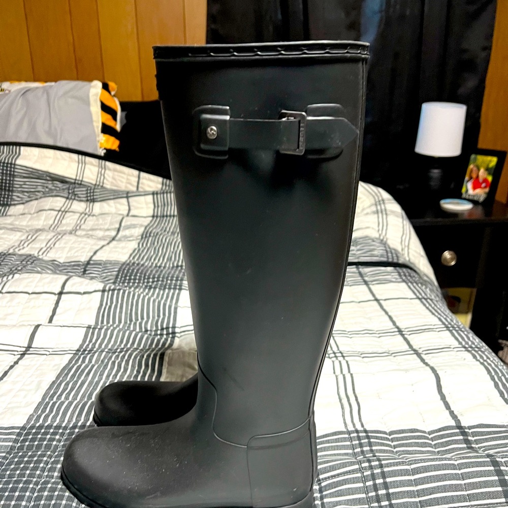 Black Hunter boots